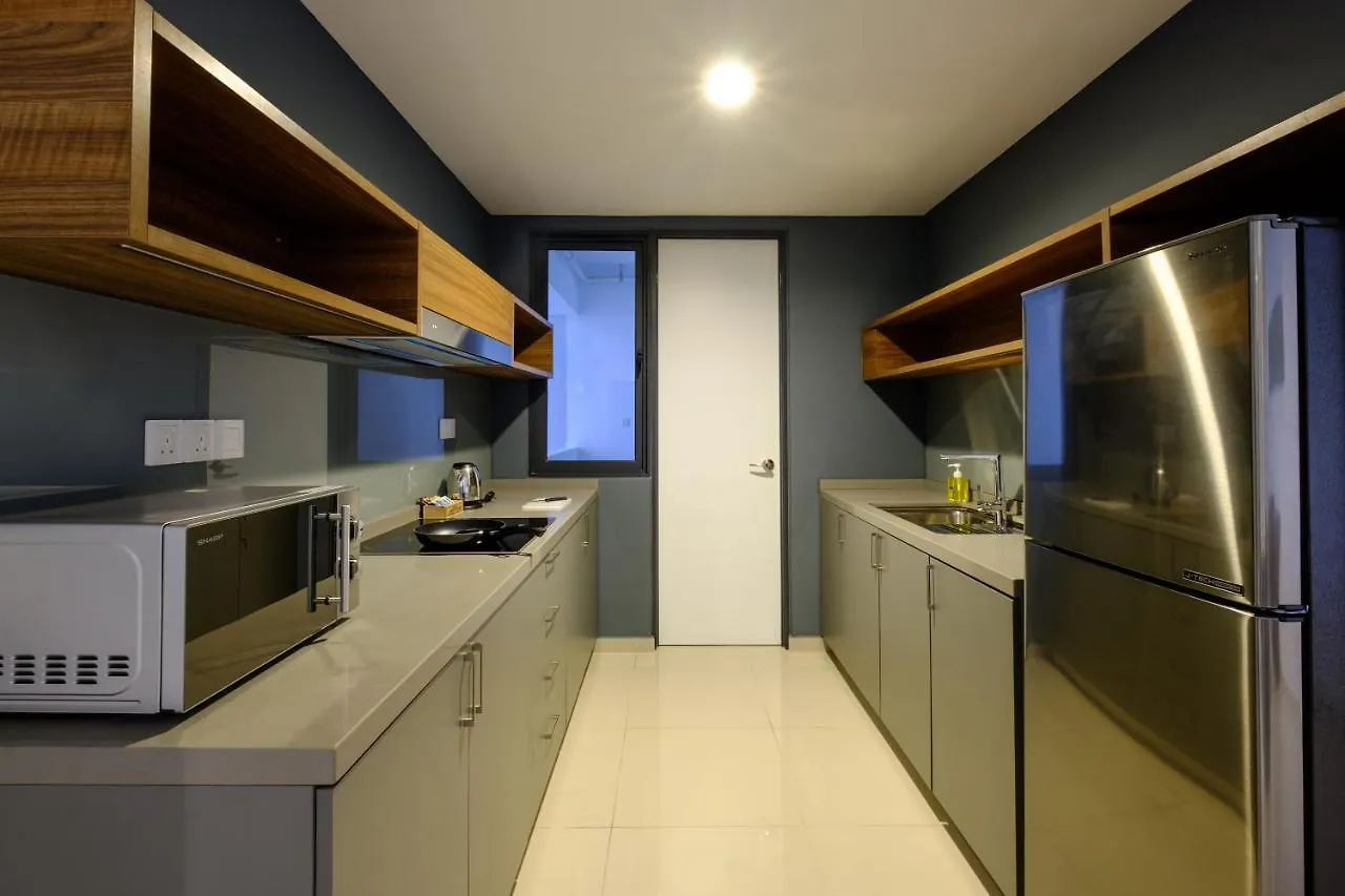 טנג'ונג בונגא Tanjung Point Residences